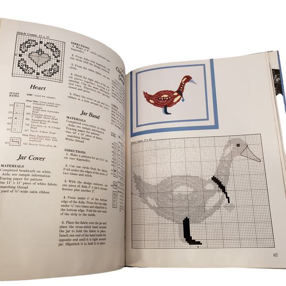 Christmas Cross Stitch All Through The House Vanessa Ann Collection Hardback - Picture 2 of 13